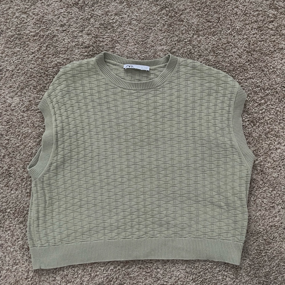 Zara green sweater
